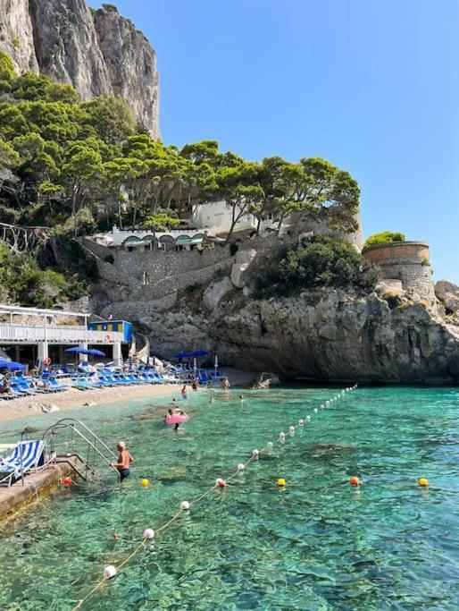 Exceptionnel Pieds Dans L'Eau Villa Capri Exterior foto